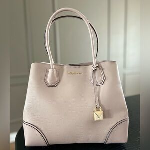 Pastel PINK Michael Kors Handbag 🩰